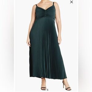 City Chic Ariana Dark Green Pleated Maxi Dress, Size Plus S/16W